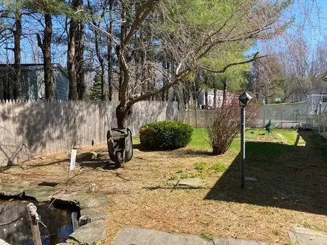 25 Fox Cross Lane Northwood NH 03261