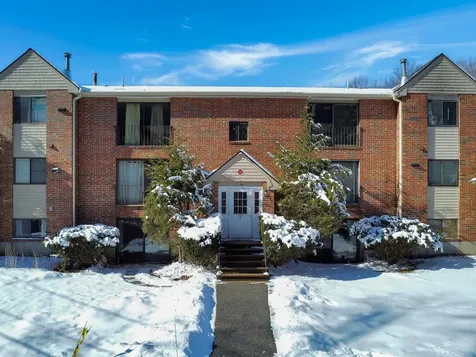 2 Brookside Drive Exeter NH 03833