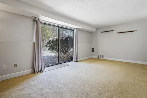 2 Brookside Drive Exeter NH 03833