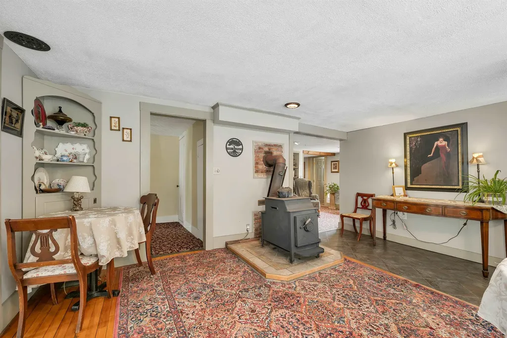 69 East Main Street Warner NH 03278