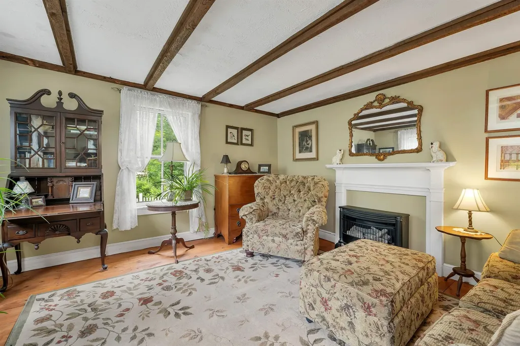 69 East Main Street Warner NH 03278