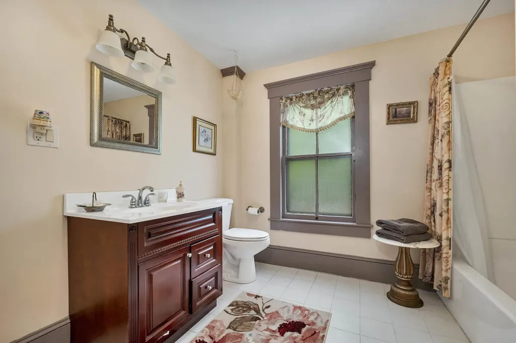 69 East Main Street Warner NH 03278