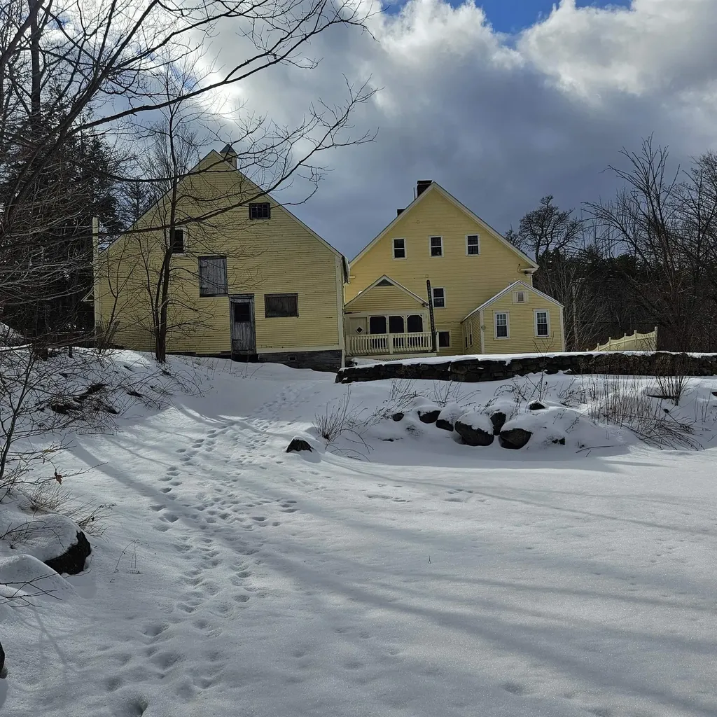 69 East Main Street Warner NH 03278