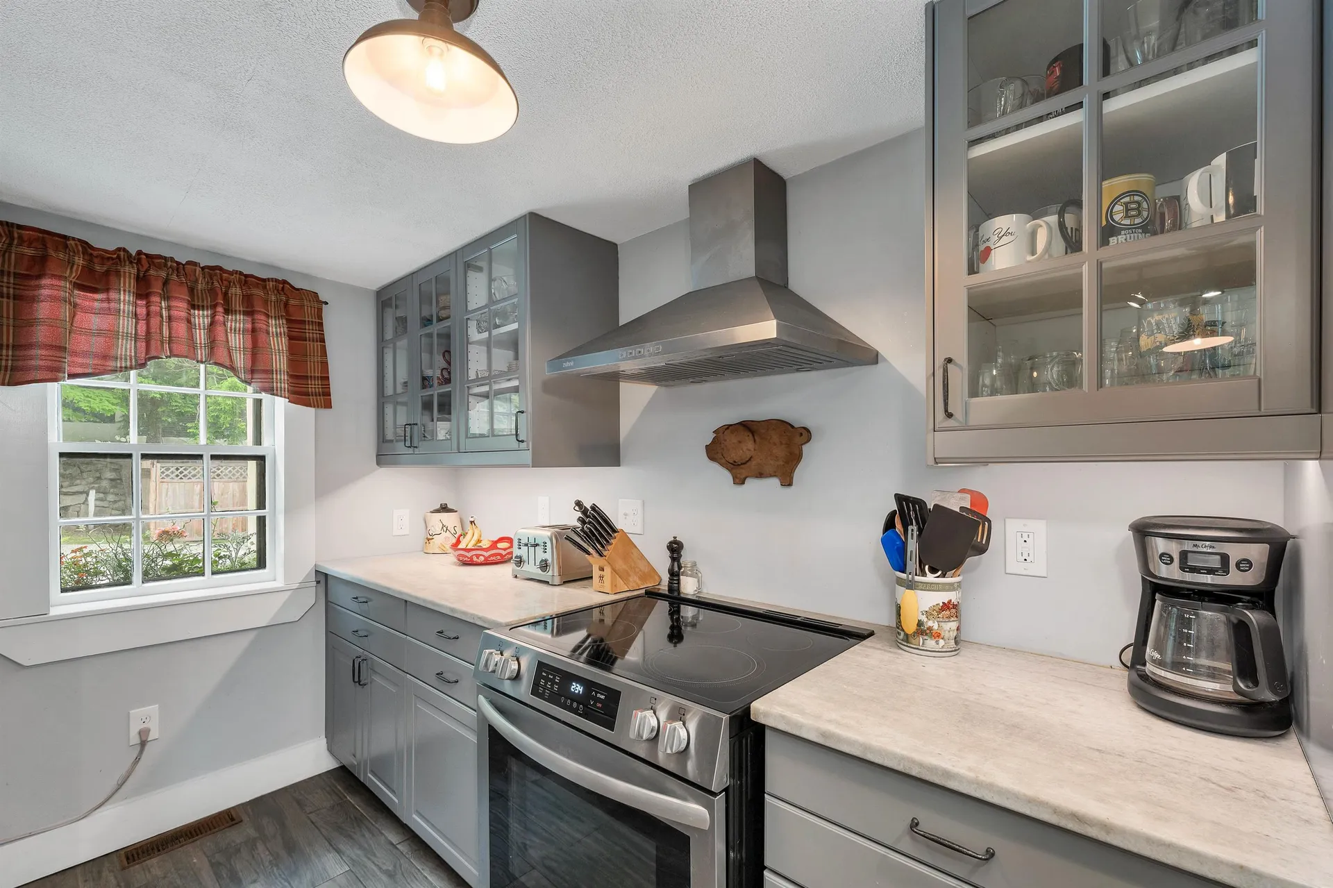 69 East Main Street Warner NH 03278