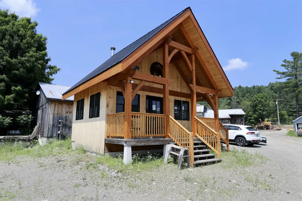 6 Simino Lane Irasburg VT 05845