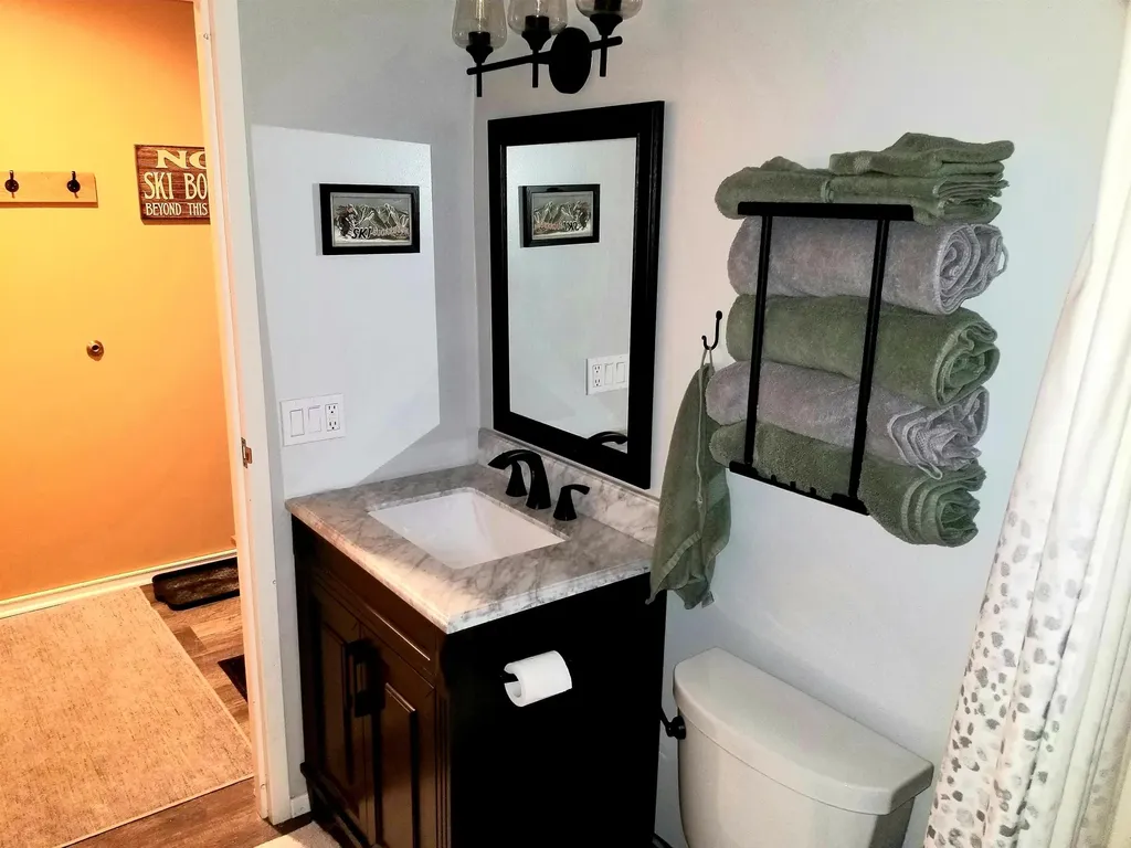 30 Mountainside Drive Warren VT 05674