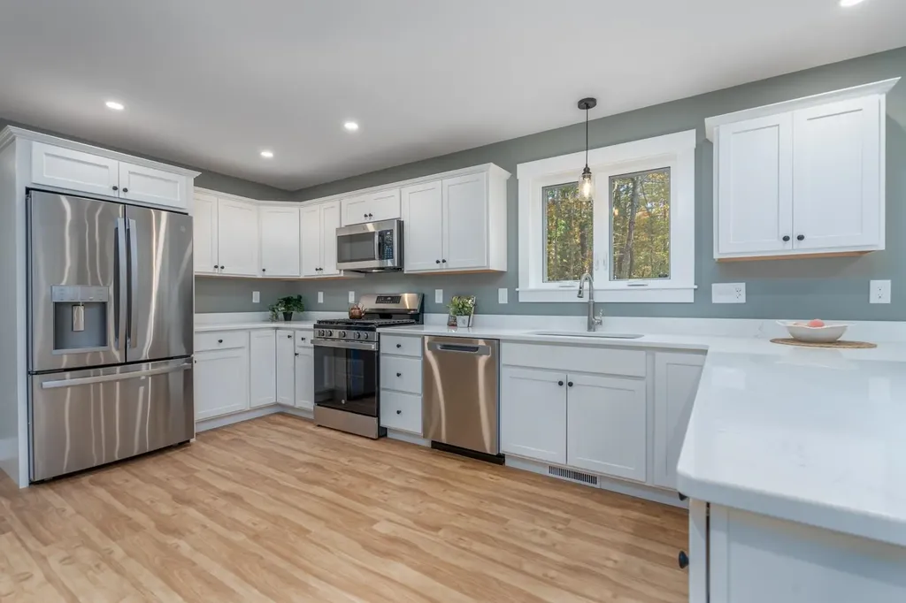 890 Franklin Pierce Highway Barrington NH 03825