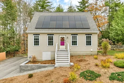 10 Foss Drive Barnstead NH 03225