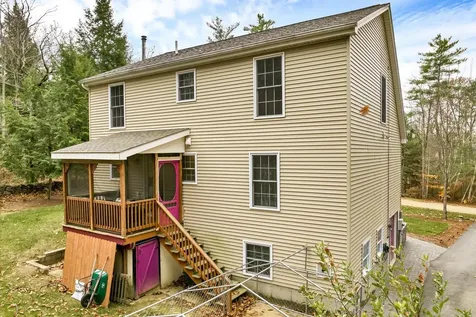 10 Foss Drive Barnstead NH 03225