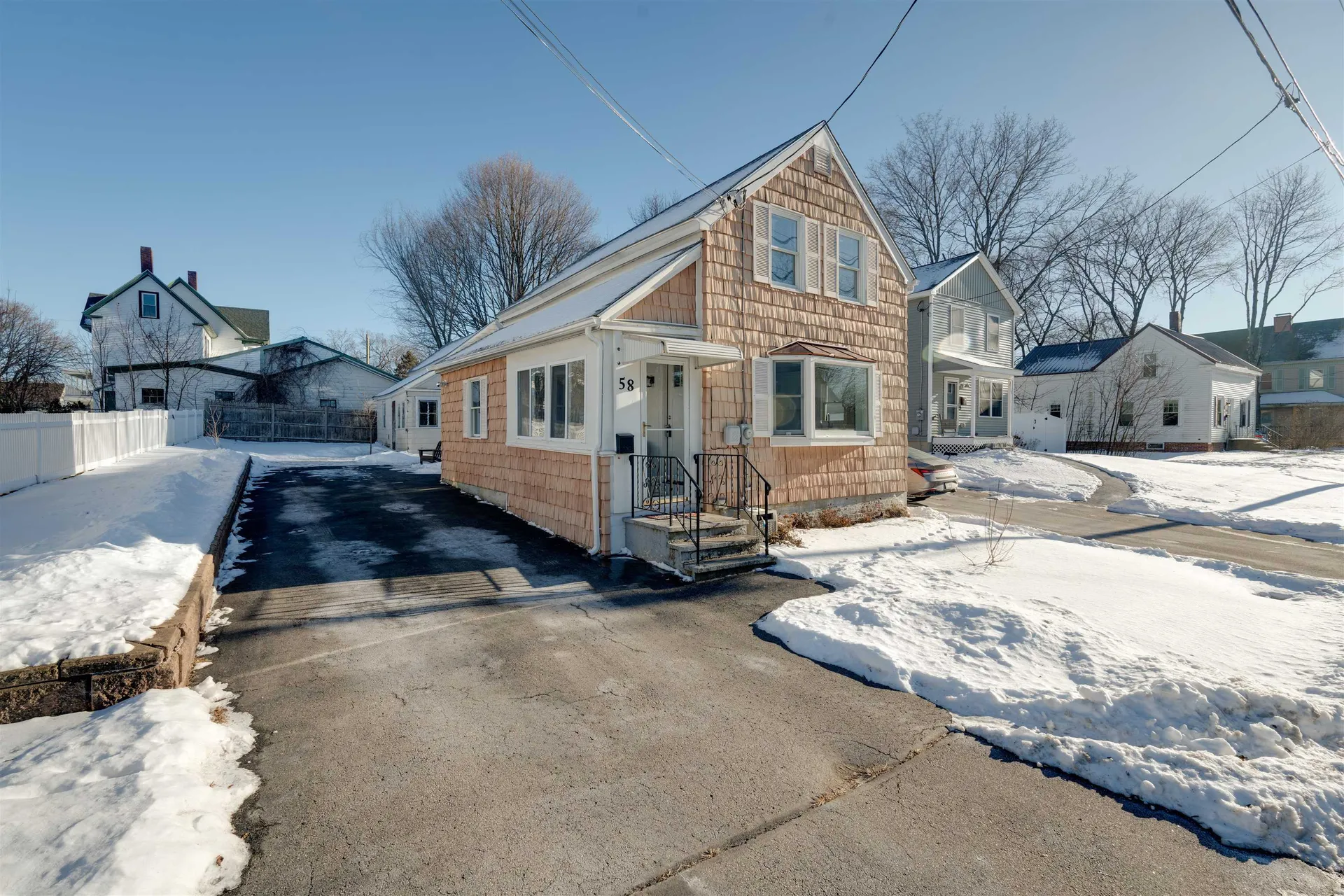 58 Pine Street Rochester NH 03867