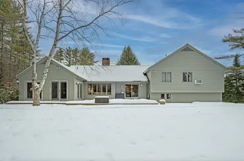209 Fairway Lane New London NH 03257