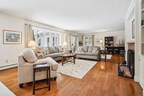 209 Fairway Lane New London NH 03257