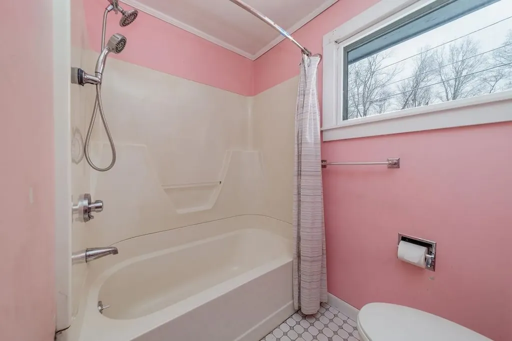 13 Estabrook Circle Lebanon NH 03784