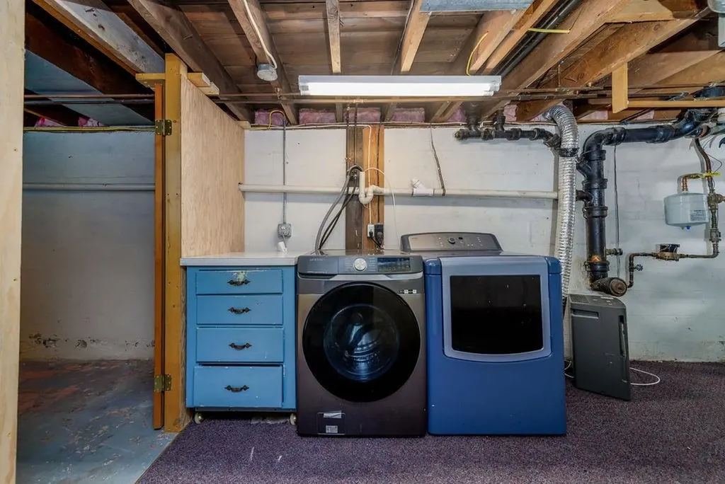 13 Estabrook Circle Lebanon NH 03784