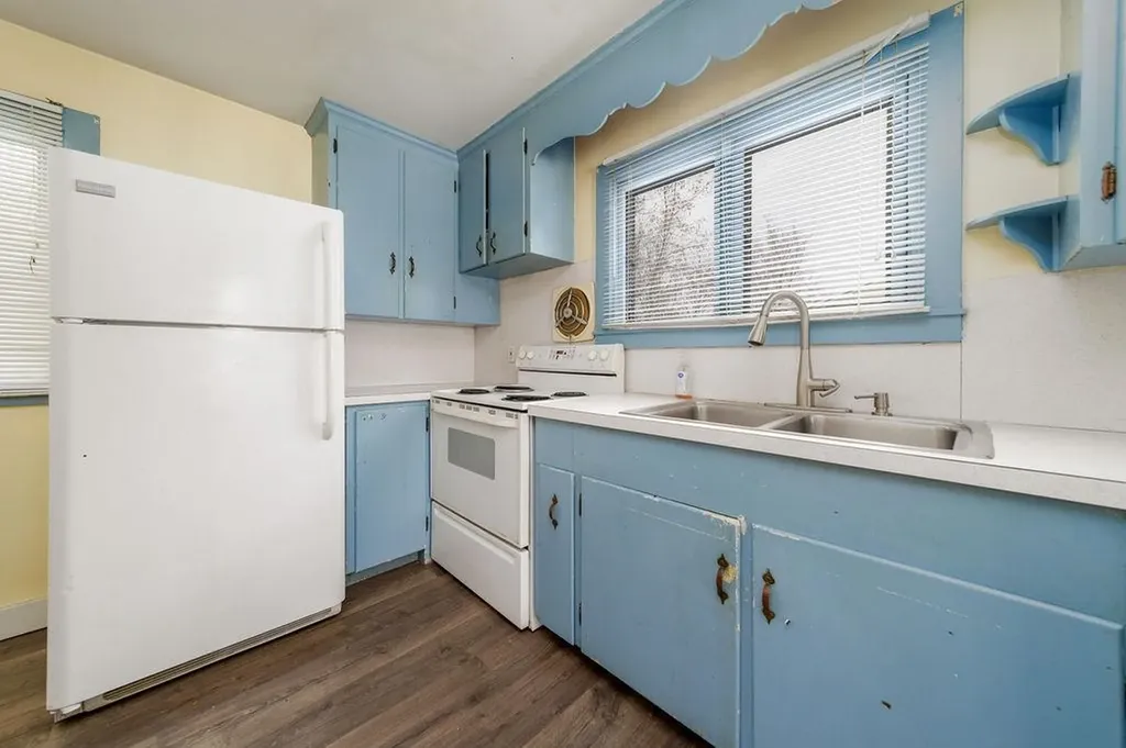 13 Estabrook Circle Lebanon NH 03784