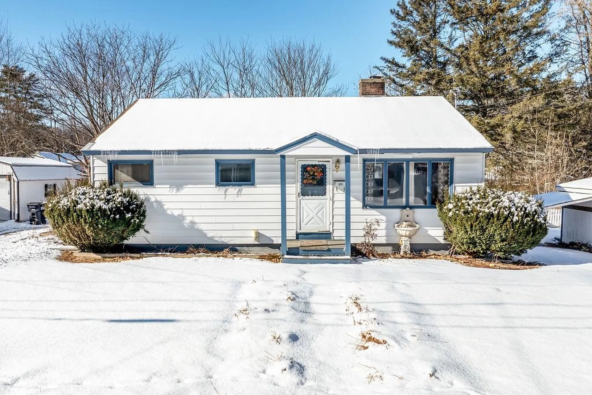 13 Estabrook Circle Lebanon NH 03784