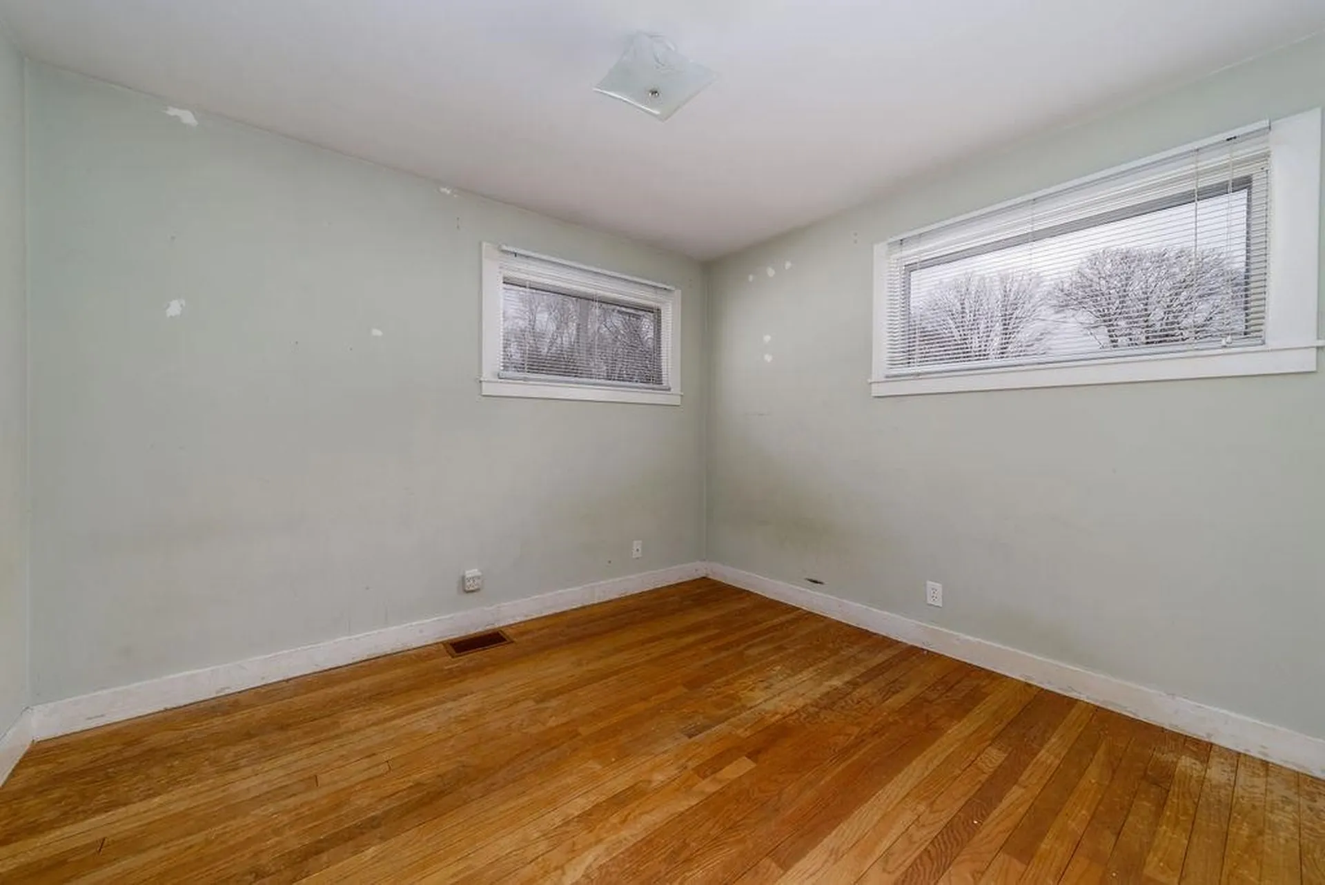 13 Estabrook Circle Lebanon NH 03784