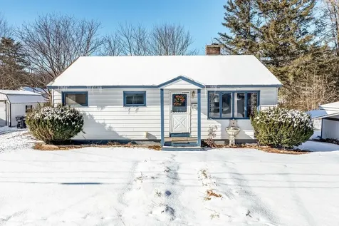 13 Estabrook Circle Lebanon NH 03784