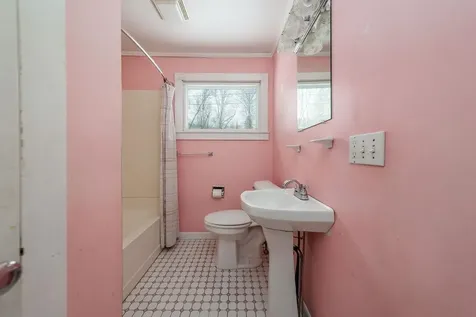 13 Estabrook Circle Lebanon NH 03784