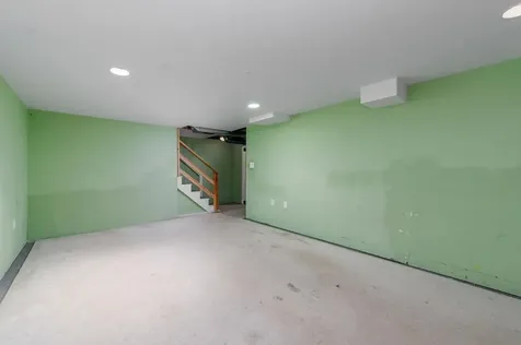 13 Estabrook Circle Lebanon NH 03784