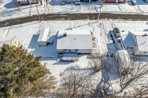 13 Estabrook Circle Lebanon NH 03784