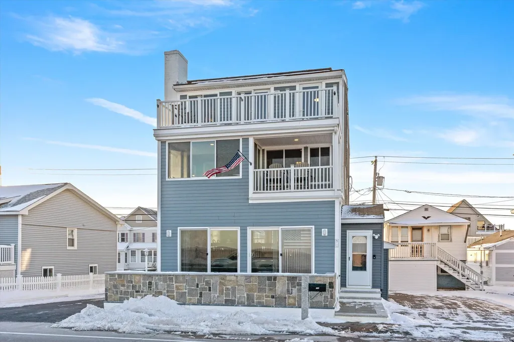 719 Ocean Boulevard Hampton NH 03842