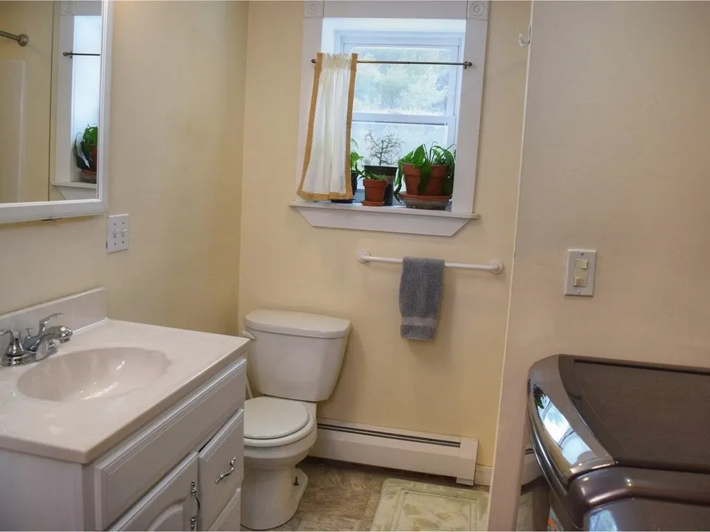 498 Sandy Birch Road Georgia VT 05468