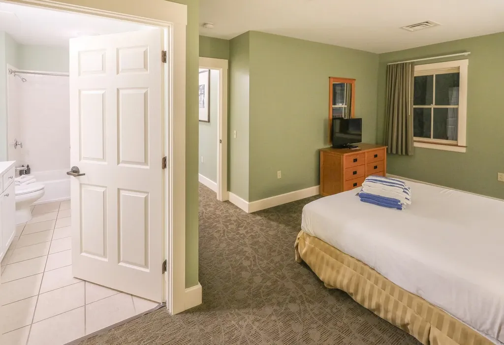 335/337 Qii Jackson Gore Inn Ludlow VT 05149