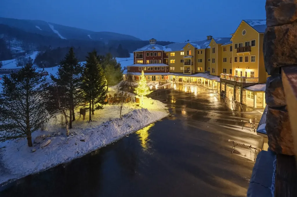 335/337 Qii Jackson Gore Inn Ludlow VT 05149