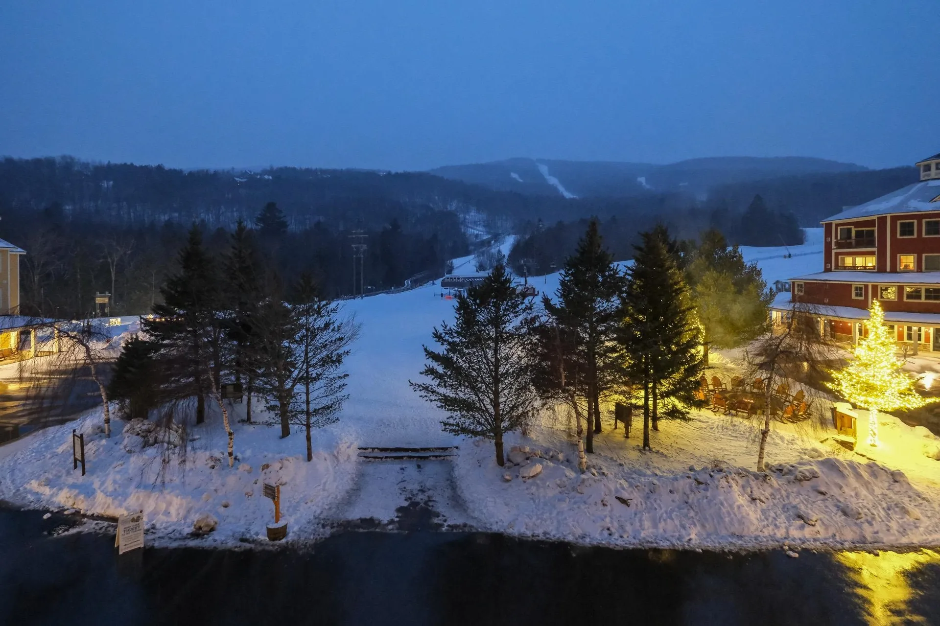 335/337 Qii Jackson Gore Inn Ludlow VT 05149