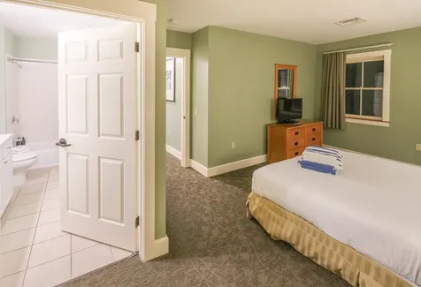 335/337 Qii Jackson Gore Inn Ludlow VT 05149