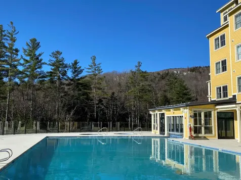 335/337 Qii Jackson Gore Inn Ludlow VT 05149