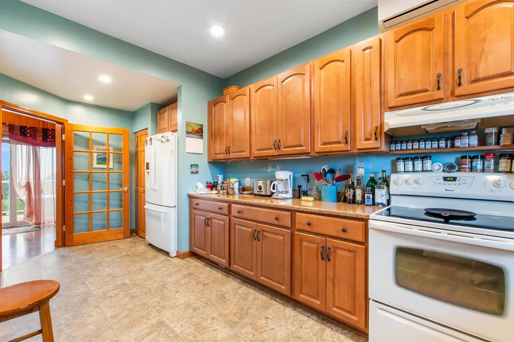 158 Angels Road Colebrook NH 03576