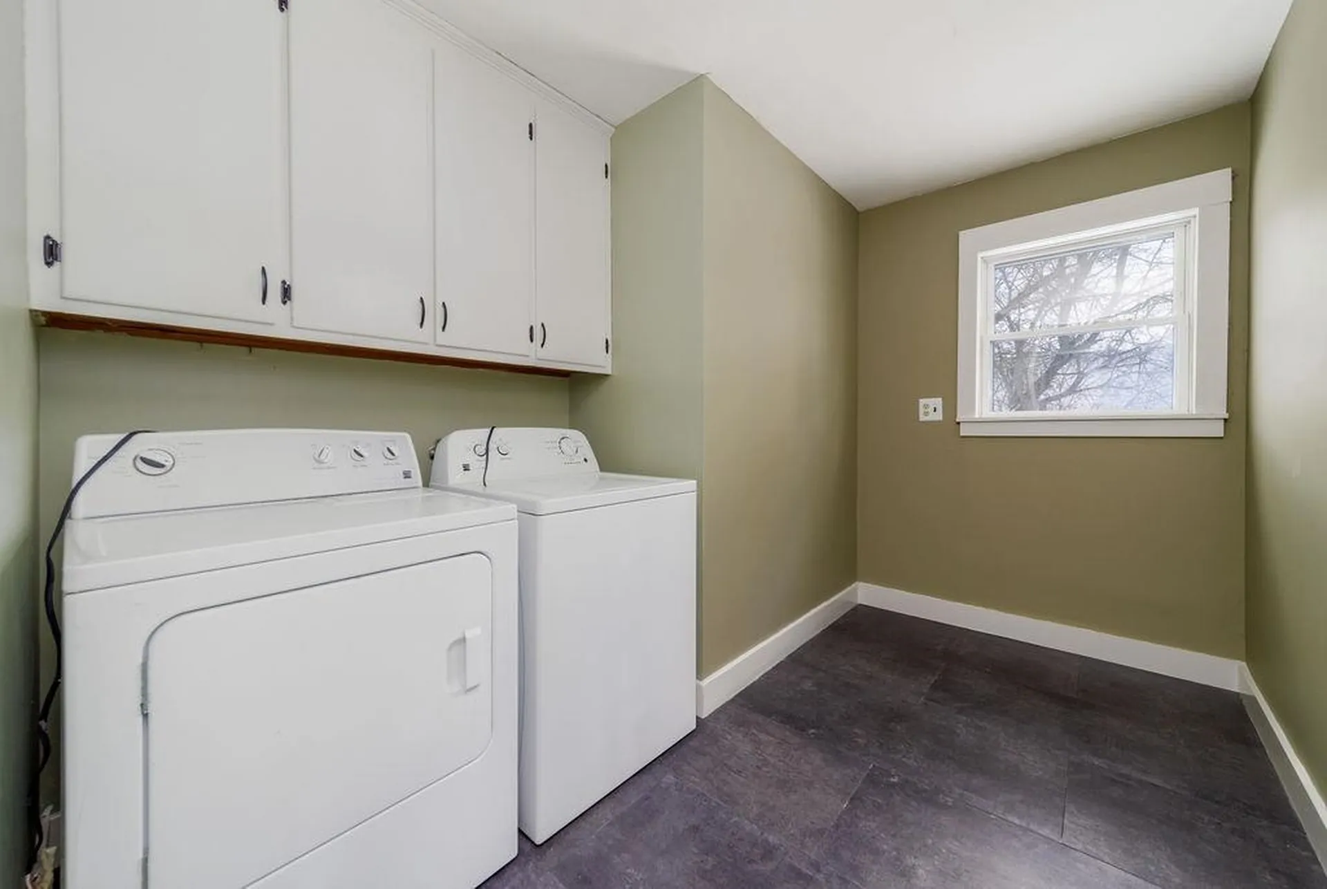 24 Ash Street Hartford VT 05001