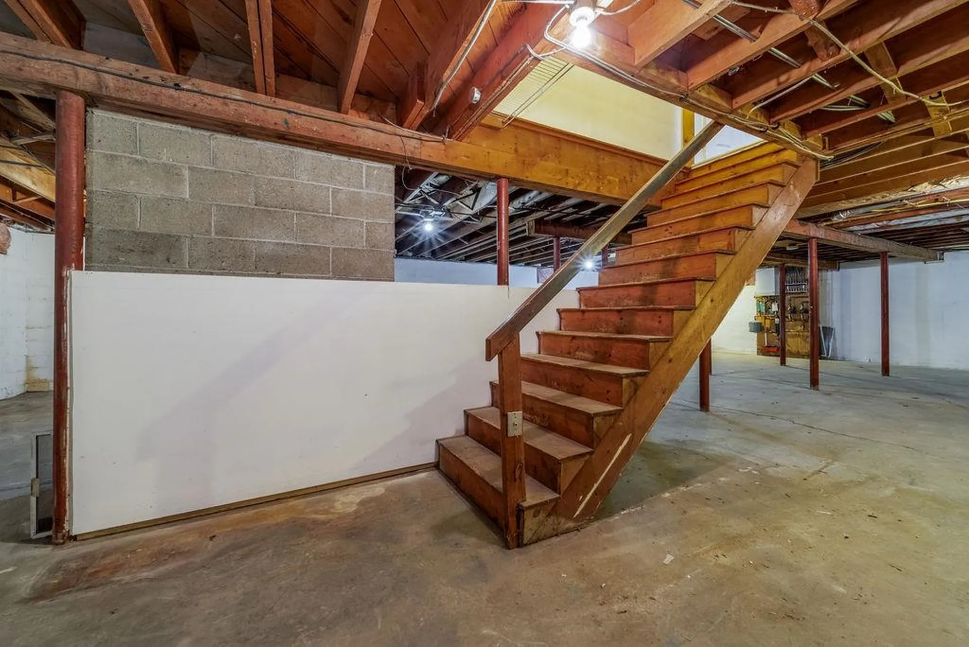 24 Ash Street Hartford VT 05001