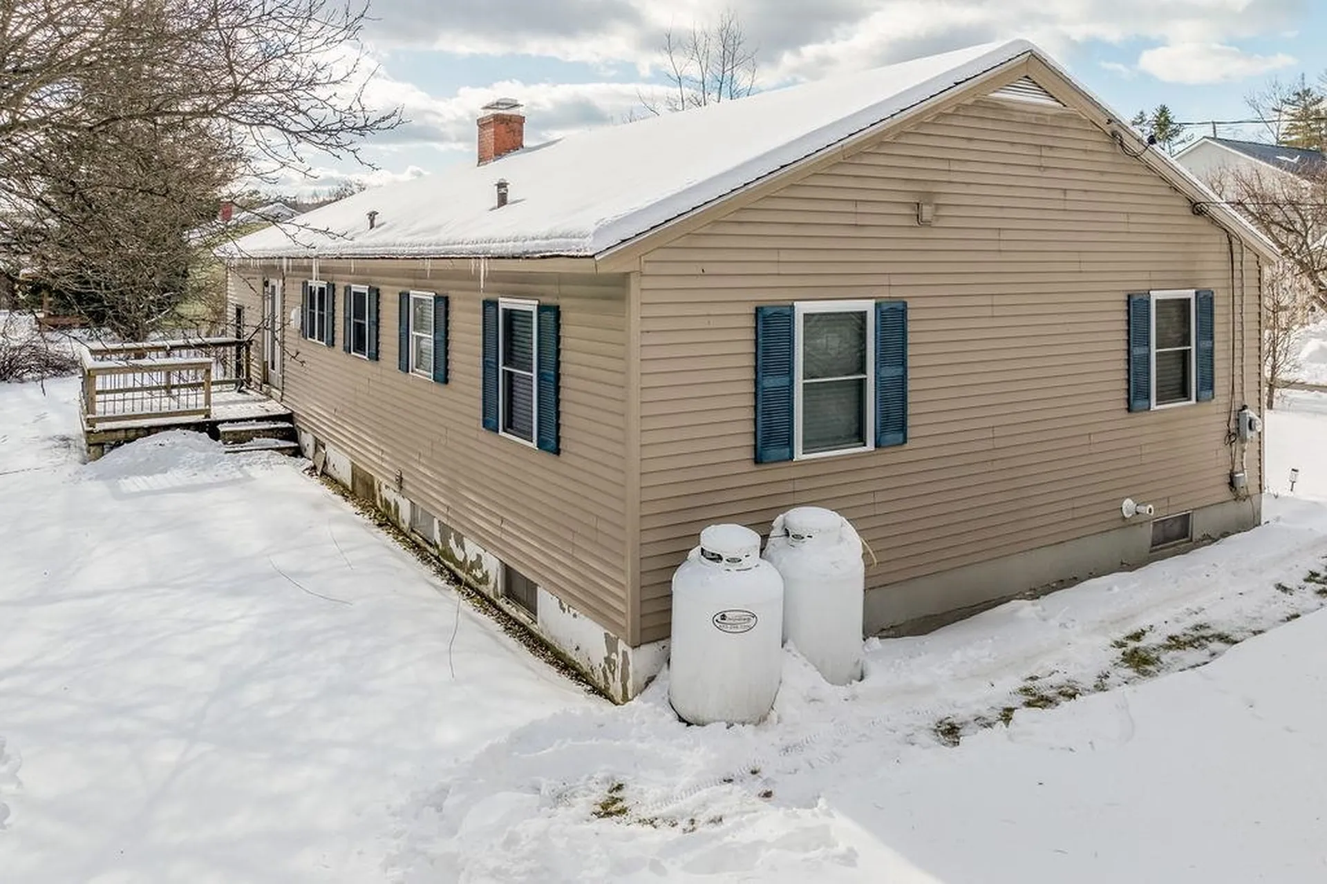 24 Ash Street Hartford VT 05001