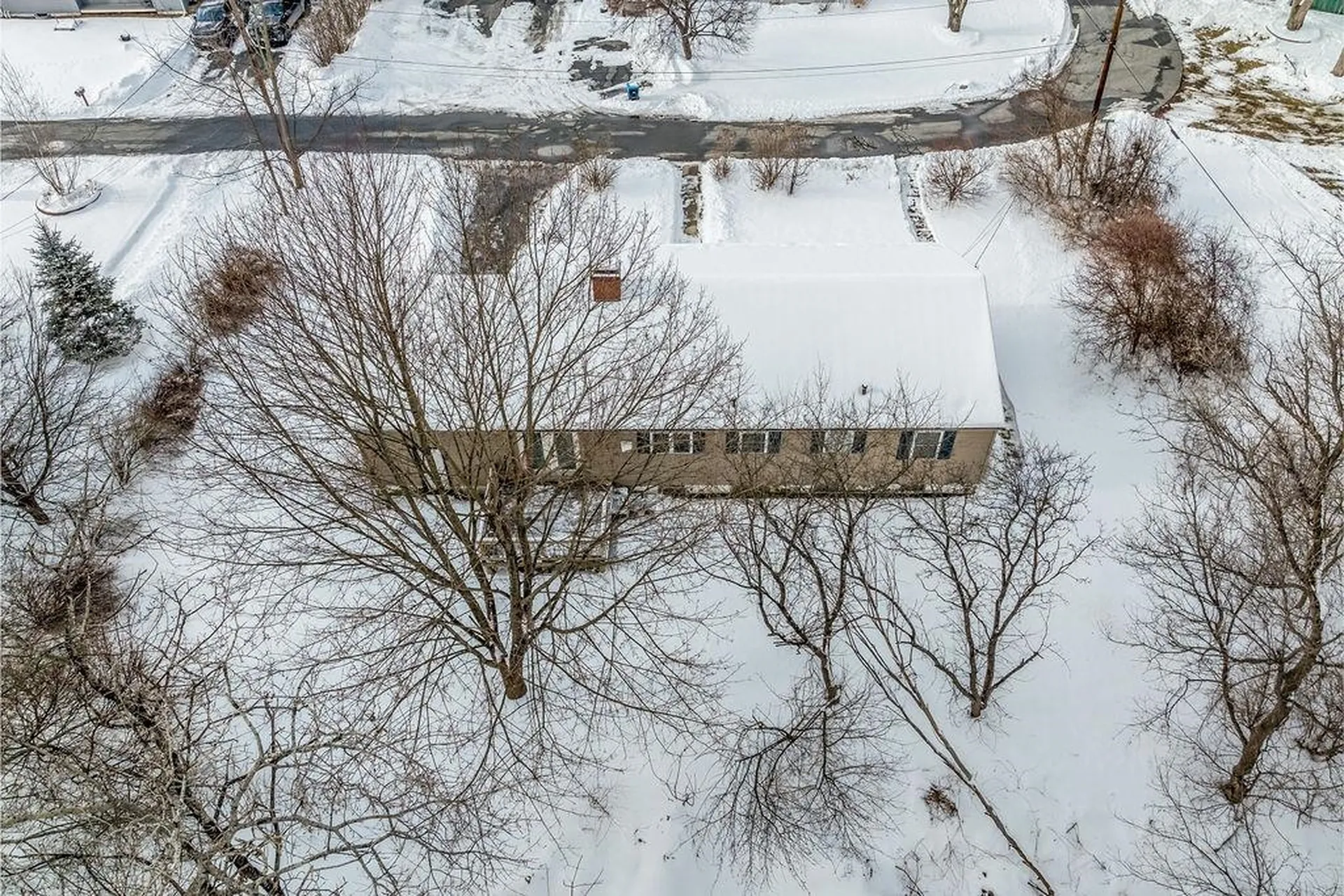 24 Ash Street Hartford VT 05001