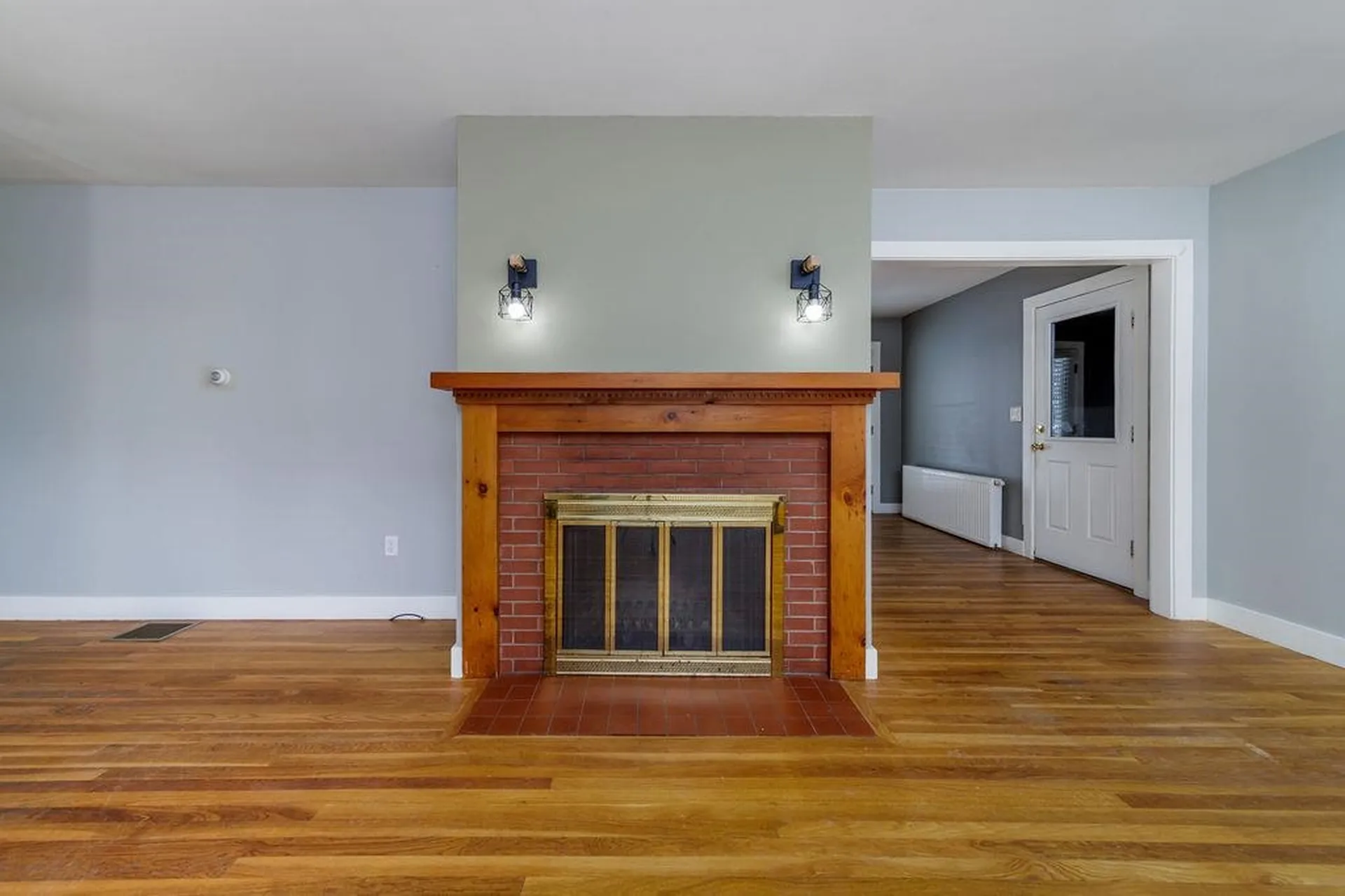 24 Ash Street Hartford VT 05001