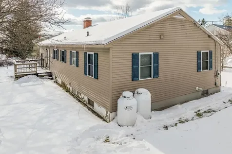 24 Ash Street Hartford VT 05001
