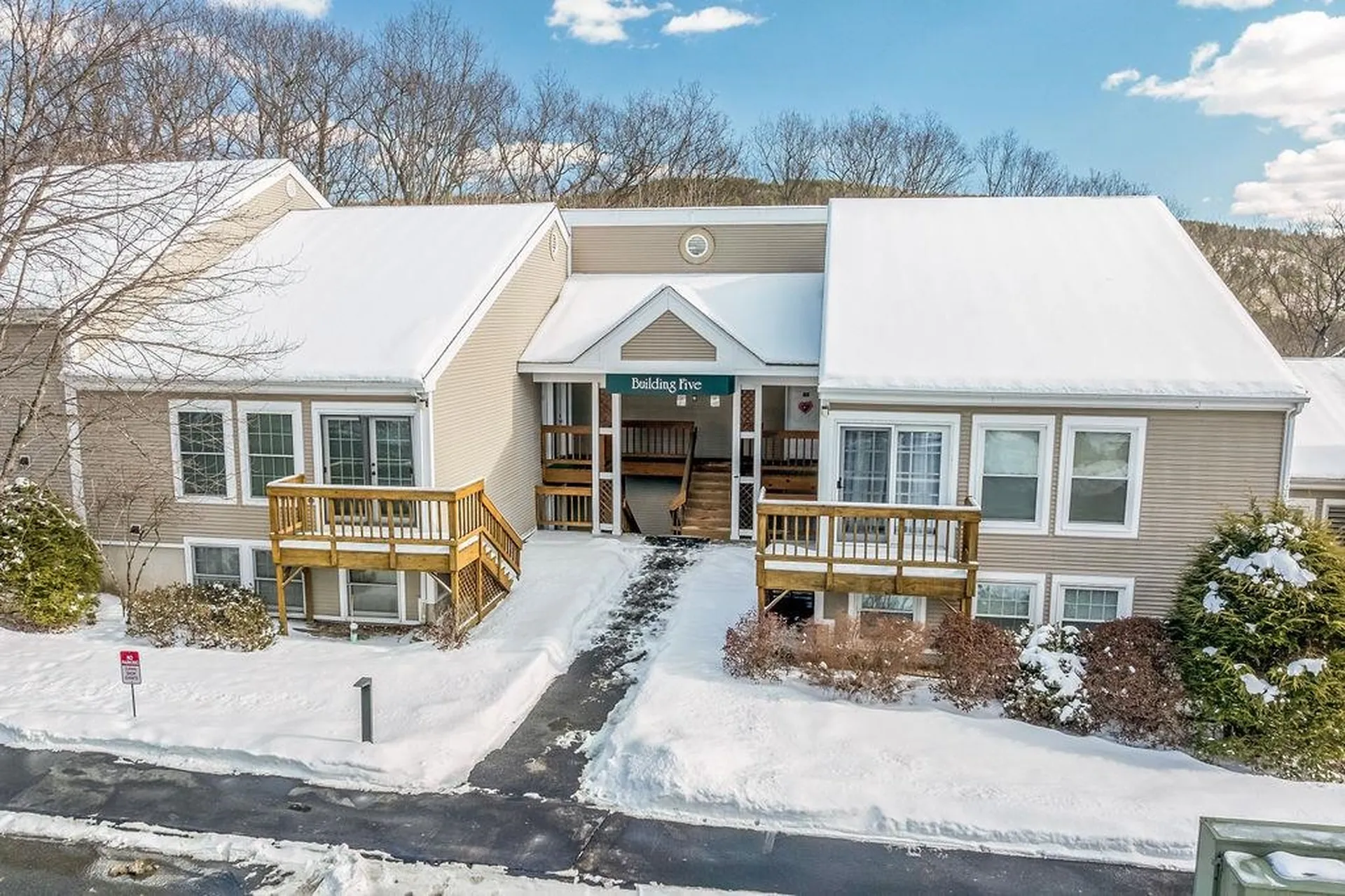 30 Wolf Road Lebanon NH 03766