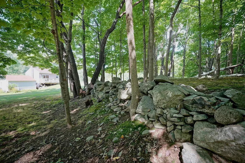 131 Walnut Avenue North Hampton NH 03862