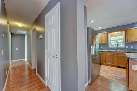 131 Walnut Avenue North Hampton NH 03862