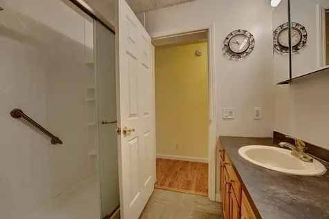 131 Walnut Avenue North Hampton NH 03862