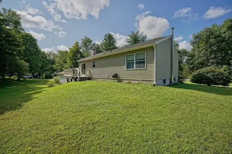 131 Walnut Avenue North Hampton NH 03862