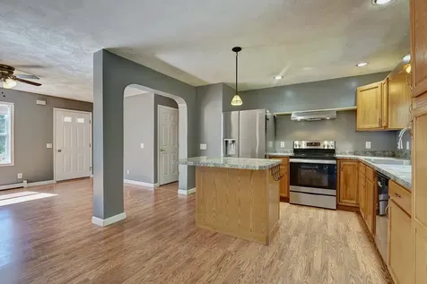 131 Walnut Avenue North Hampton NH 03862