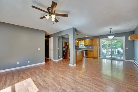 131 Walnut Avenue North Hampton NH 03862