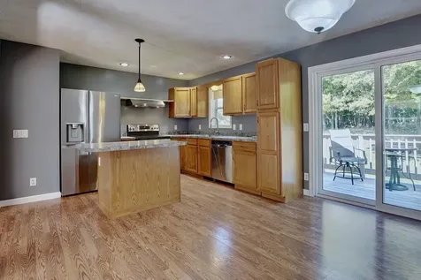 131 Walnut Avenue North Hampton NH 03862