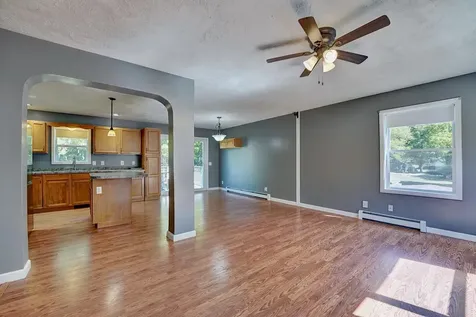 131 Walnut Avenue North Hampton NH 03862
