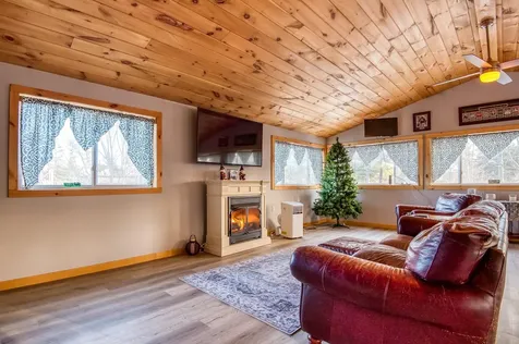 313 Maple Road Tamworth NH 03817
