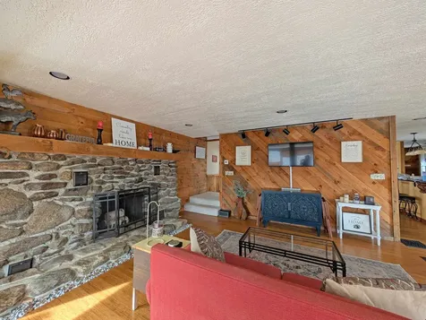 155 Gilman Pond Road Unity NH 03773